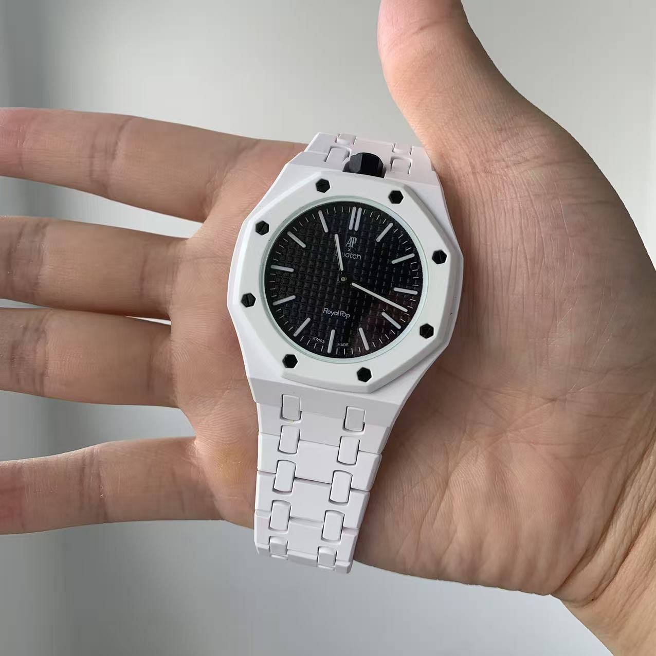PR04-AP x Swatch Royal Pop Ceramic Strap and Case - Royal Blue